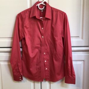 Banana Republic Button Down Shirt in Coral, Size 6.